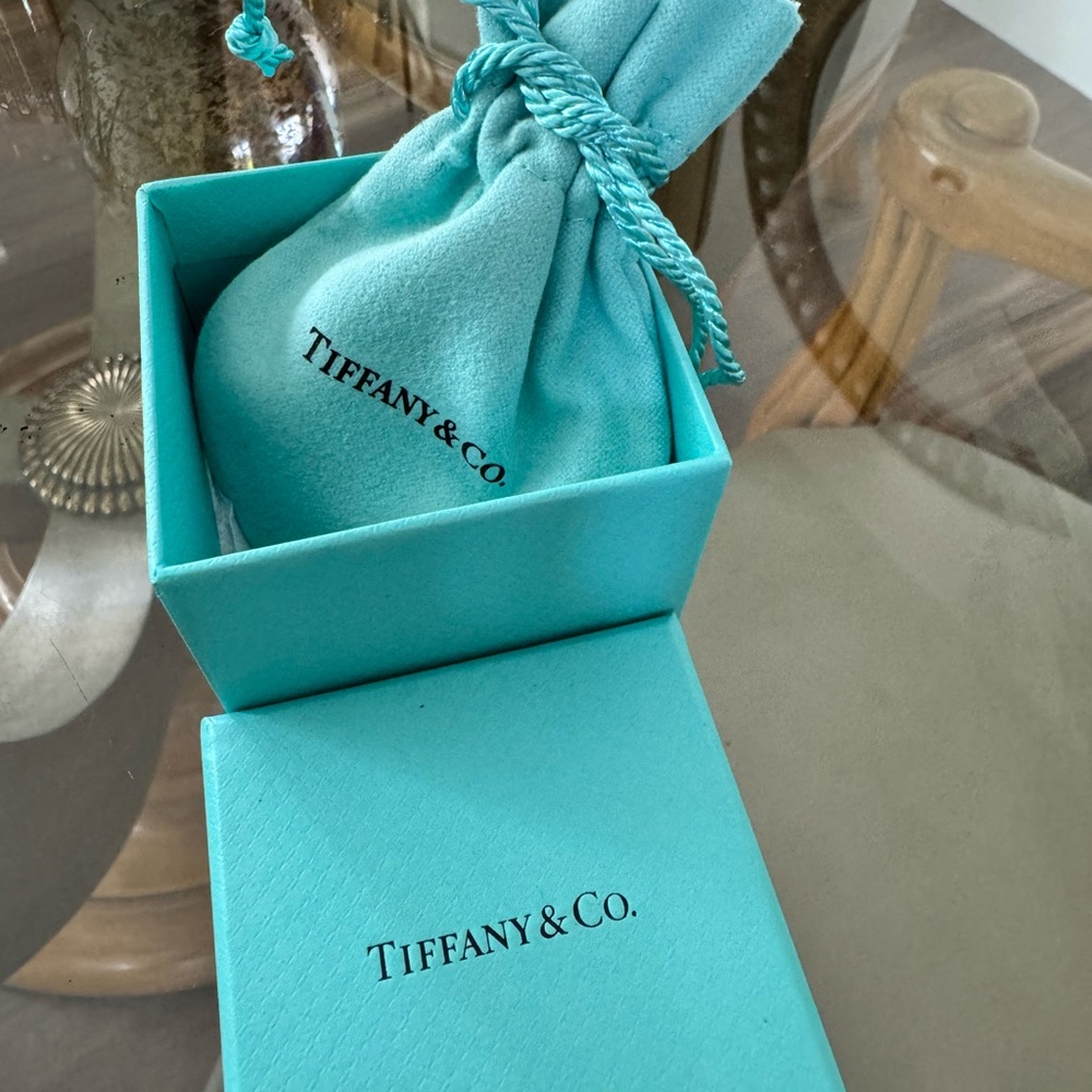 Basically New, Sterling Silver Infinity Tiffany N… - image 3